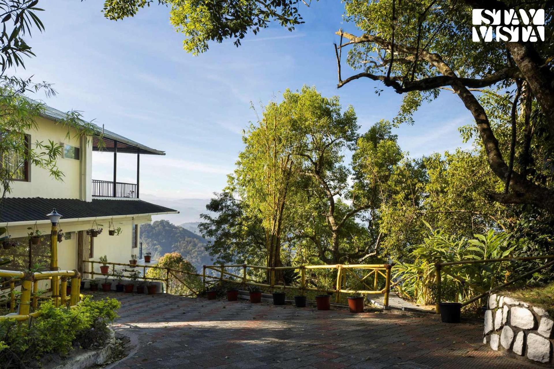 Stayvista At Vale Echoes - Breakfast Included Munnar Exterior photo