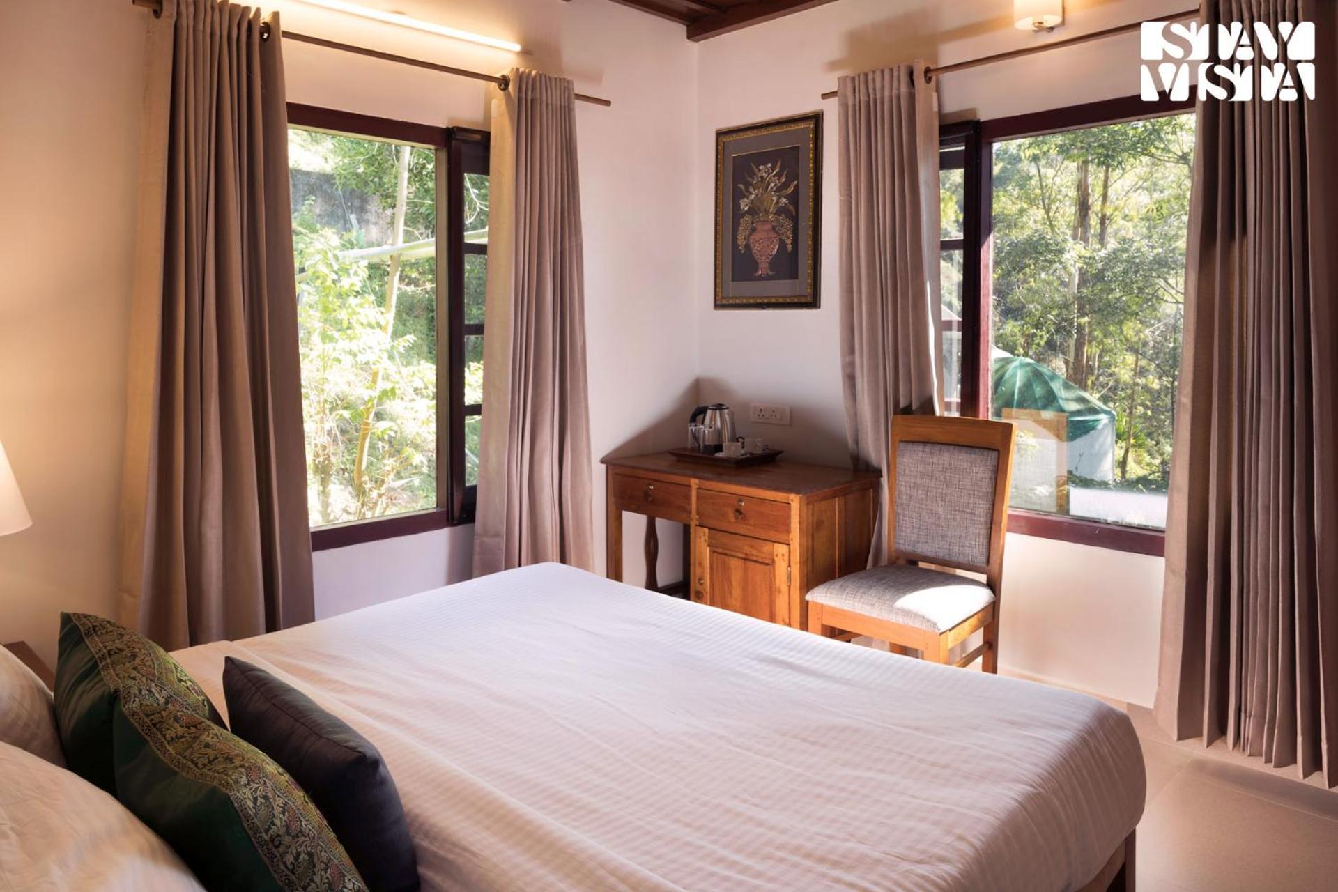 Stayvista At Vale Echoes - Breakfast Included Munnar Exterior photo