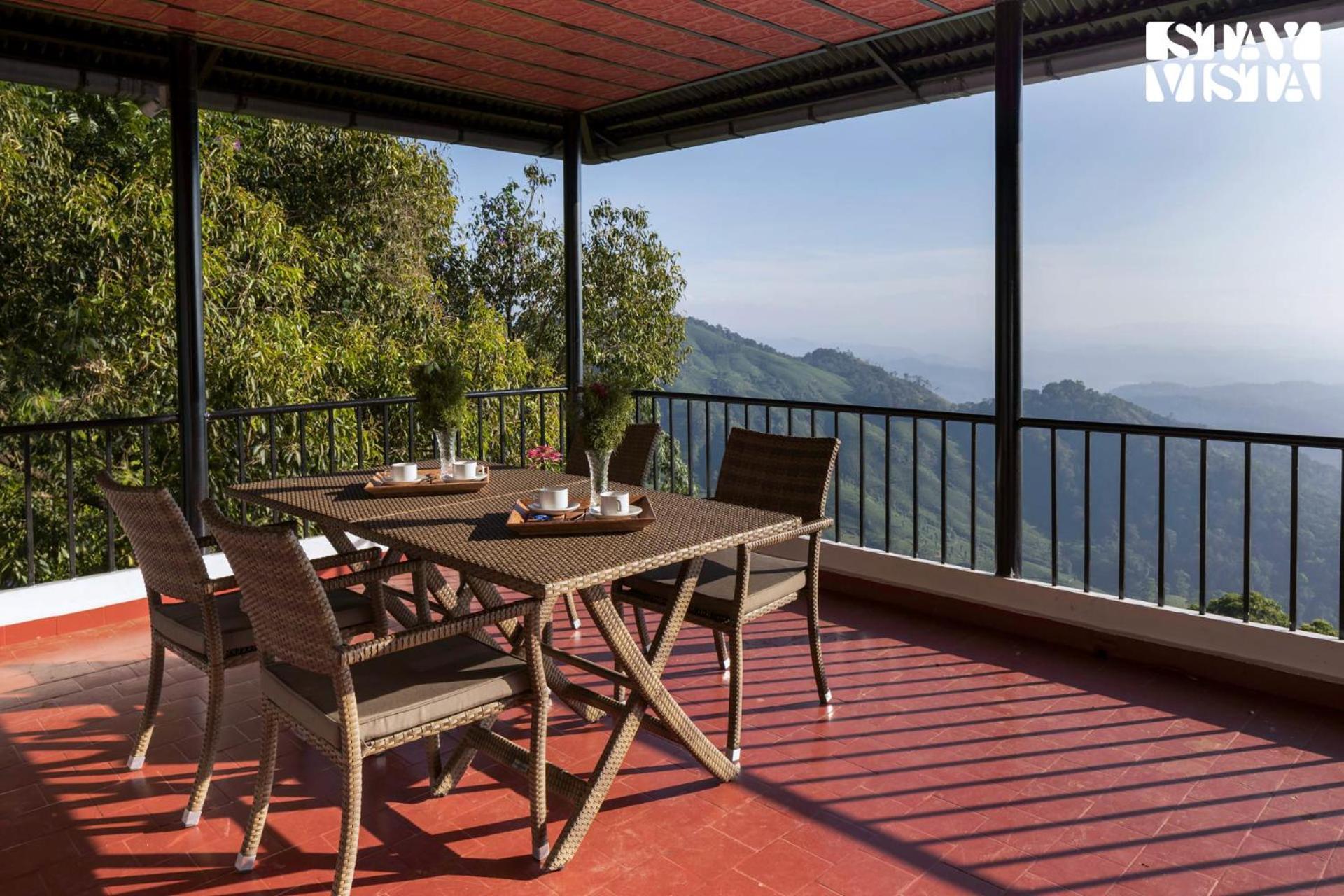 Stayvista At Vale Echoes - Breakfast Included Munnar Exterior photo